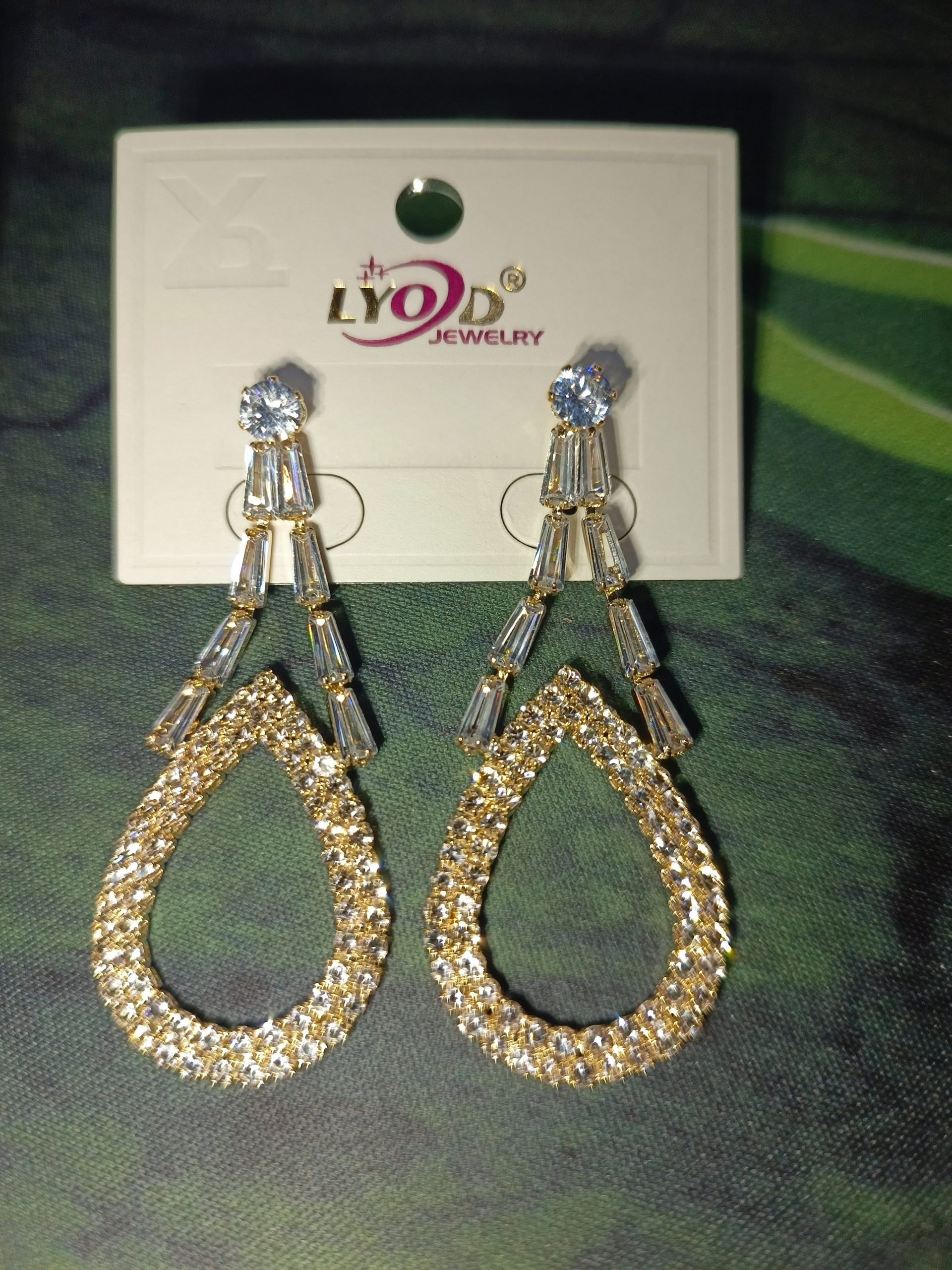 Luxury Crystal Teardrop Statement Earrings for Women