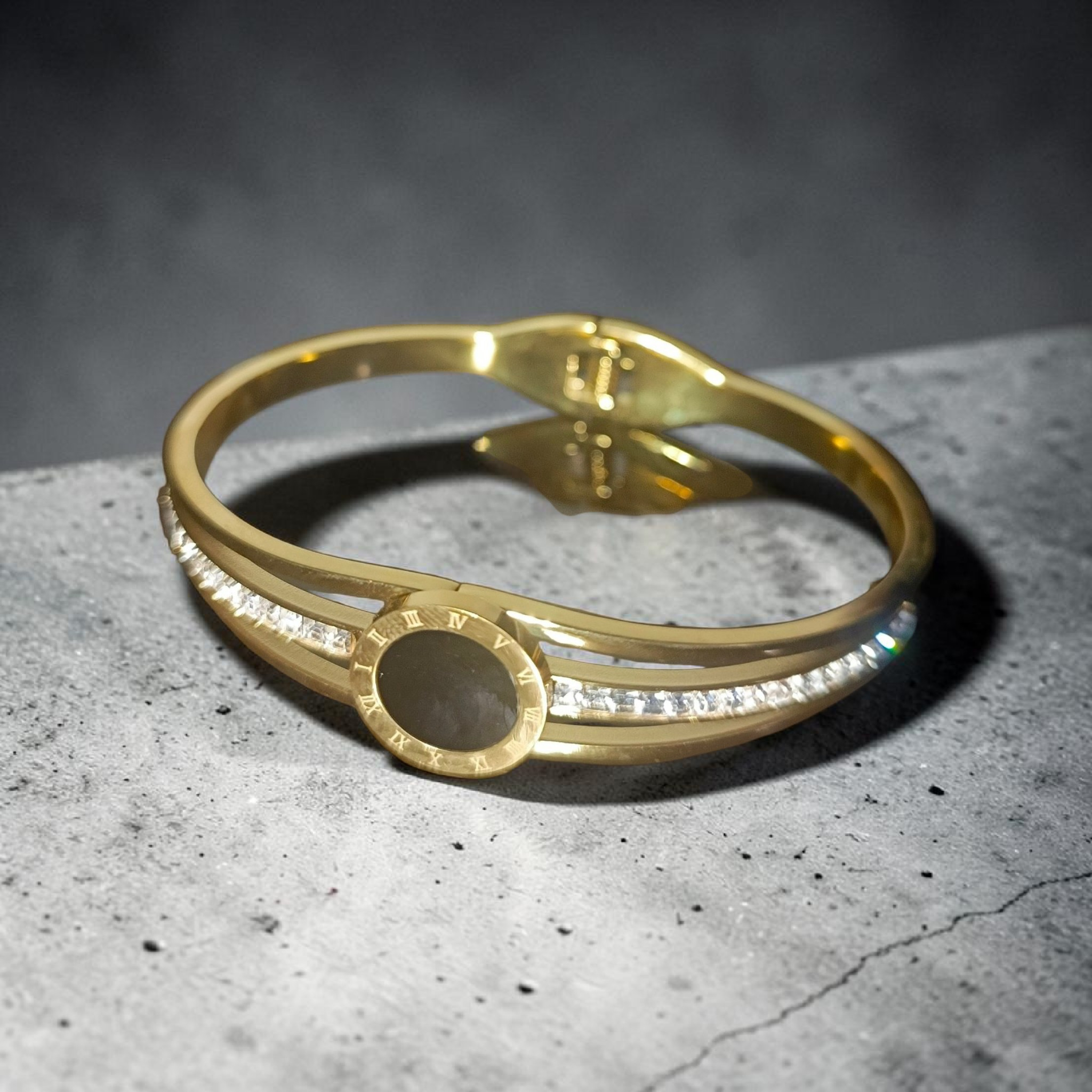 Luxury Roman Numeral Crystal Bracelet for Women – Gold-Tone Designer Bangle