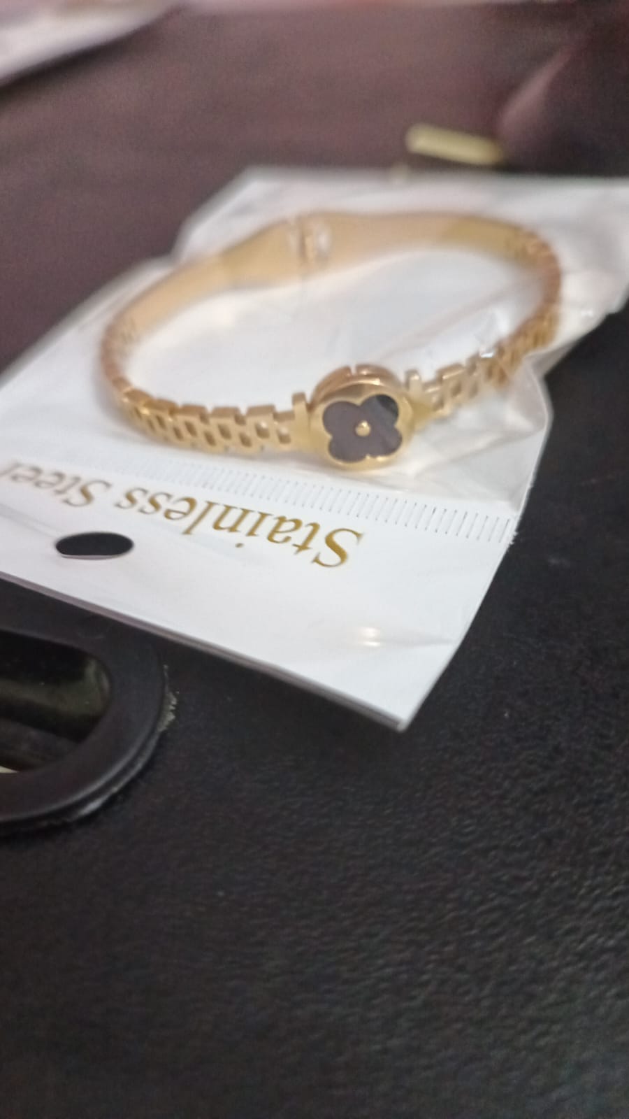 Luxury Gold Clover Bracelet for Women – Elegant Designer Bangle