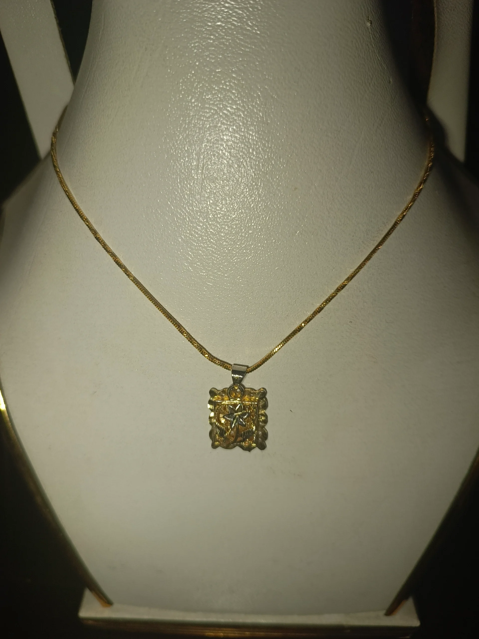 Elegant Gold Square Pendant Necklace with Floral Design